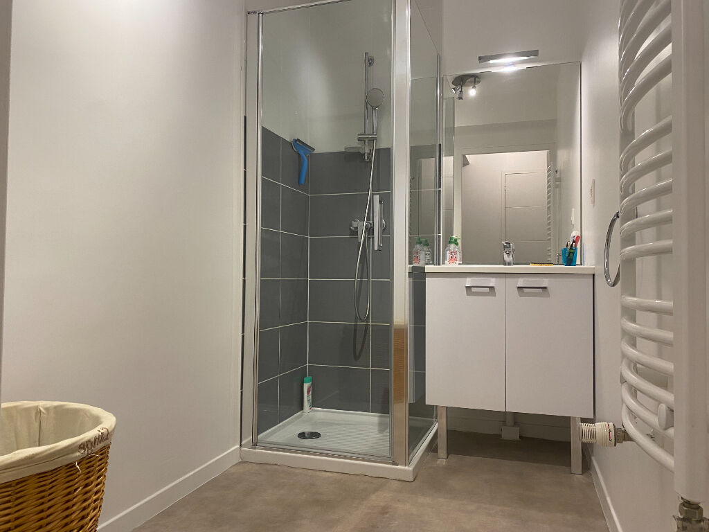 Appartement  Rez-de-jardin 2 pice(s) 37 m2 5/6